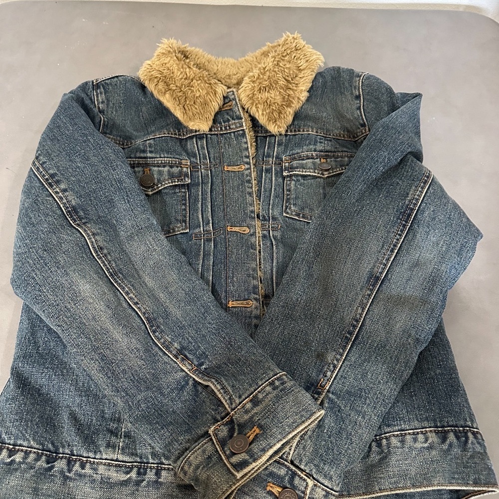 Vintage 90s gap Sherpa denim jacket men’s size M pre owned